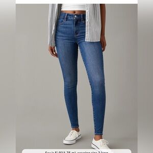 American Eagle Outfitters Medium Wash Skinny Jeans